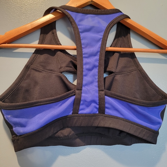 Sports Bra - Picture 2 of 3